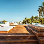 Mareluxe & Pool - By The Sea Villa