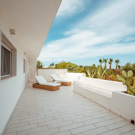 Villa Mareluxe & Pool - By The Sea