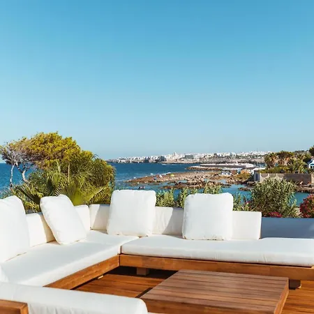 Mareluxe & Pool Villa *