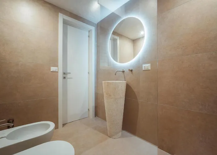 Mareluxe & Pool Villa *