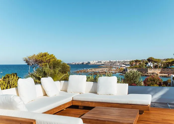 Mareluxe & Pool וילה *