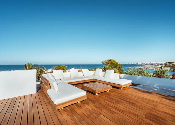 Mareluxe & Pool וילה *